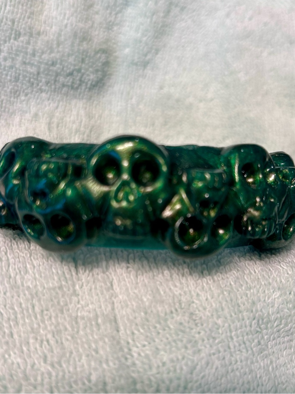 Handmade Green Skull Motif Women's Bracelet - Fashion Jewelry